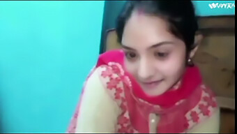 La Mature Indienne Reshma Enseigne À Son Jeune Demi-Frère Le Sexe À La Maison