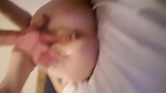 Orgasme Intens Pelacur Kotor Selama Pertemuan Seksual