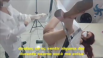 Examinarea Medicală Se Transformă Într-O Întâlnire Sexuală, Cu Mănuși Și Stimulare Orală