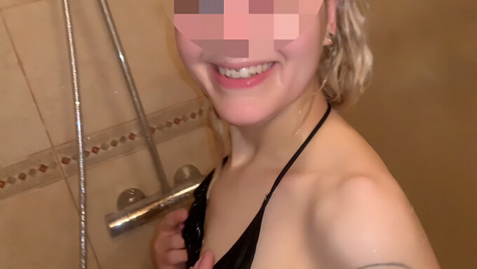 Young Italian Girl Gets Her Asshole Closeup In The Shower