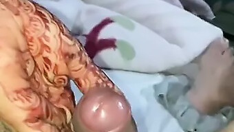 Remaja India Mendapatkan Vaginanya Dimakan Dan Payudaranya Diraba Dalam Video Selingkuh