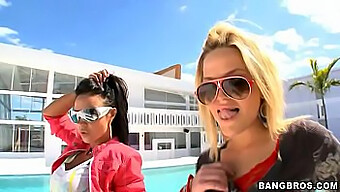 Alexis Texas E Mariah Milano Em Um Quarteto Quente E Curvilíneo Com Bundas Grandes