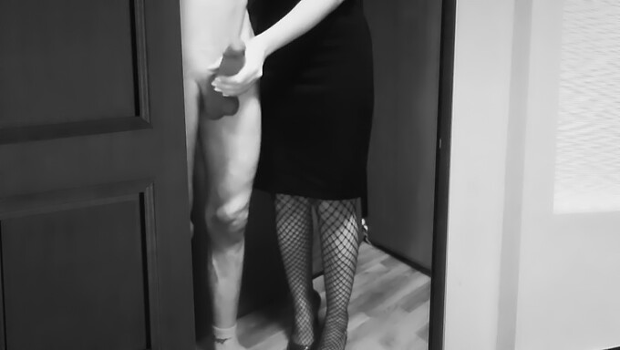 Aunty Arouses And Satisfies Young Man At The Office